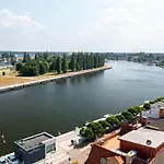 Z Widokiem Na Port - Visitopl *