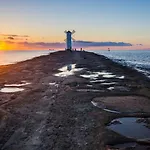 Z Widokiem Na Port - Visitopl Świnoujście