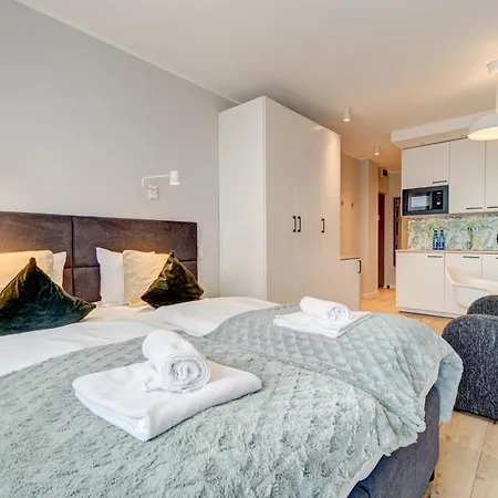 Apartment Z Widokiem Na Port - Visitopl *