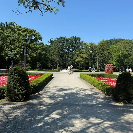 Z Widokiem Na Port - Visitopl *