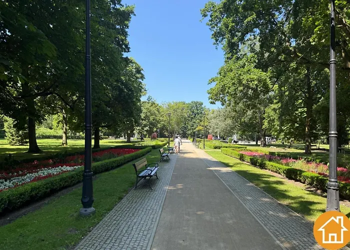 Z Widokiem Na Port - Visitopl Svinoústí